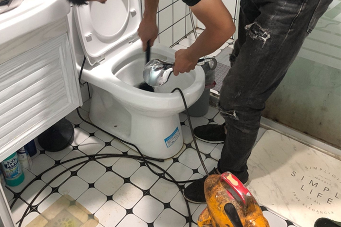 清溪镇疏通下水道