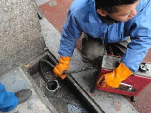 清溪镇疏通下水道